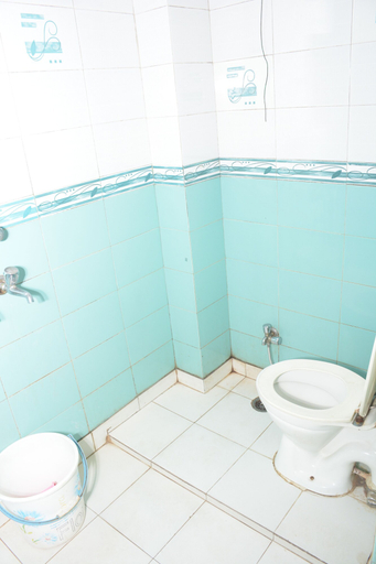 Bathroom 3, Sidhartha Tourist Lodge, Delhi