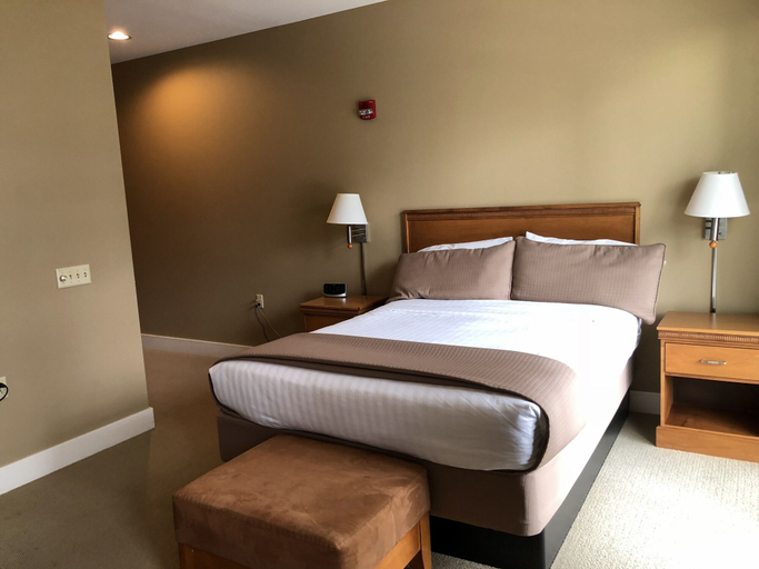Bedroom 4, Siebkens Resort, Sheboygan