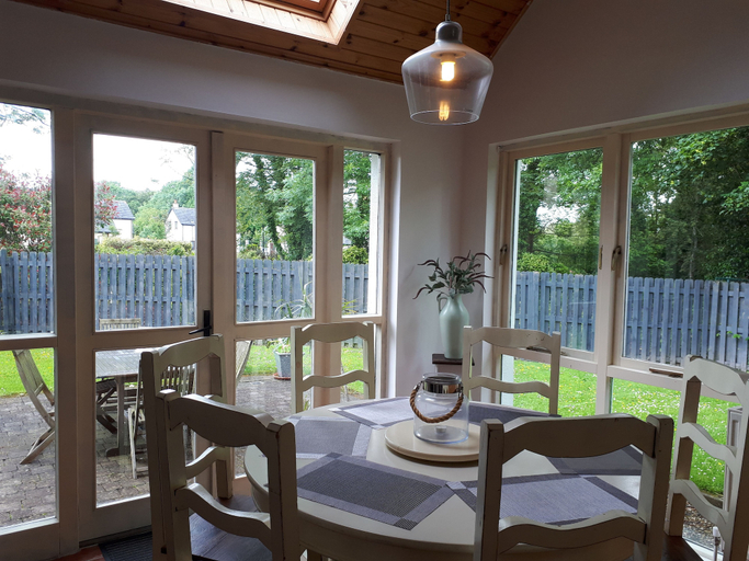 Others 5, Faithlegg Lodge