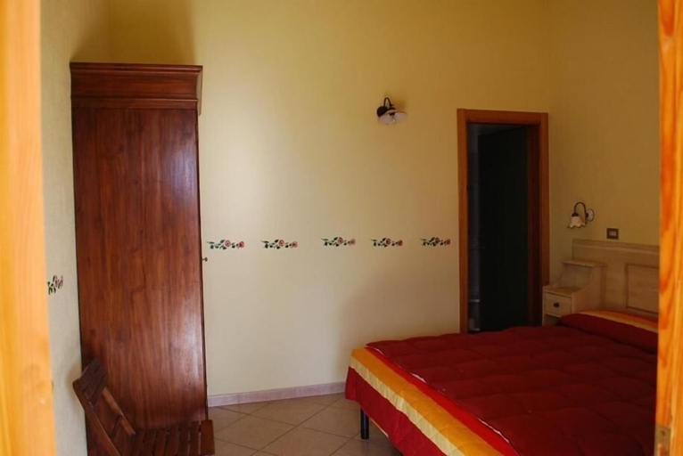 Bedroom 3, Agriturismo Paulesa, Nuoro