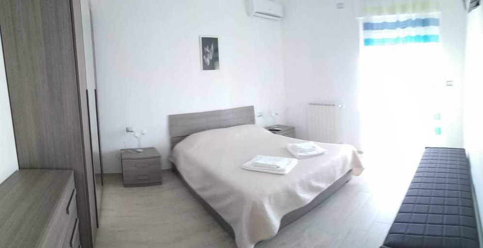 Bedroom 2, B&B Oleum, Bari