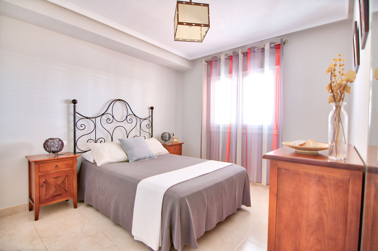 Bedroom 3, Apartamento Urbamar, Almería