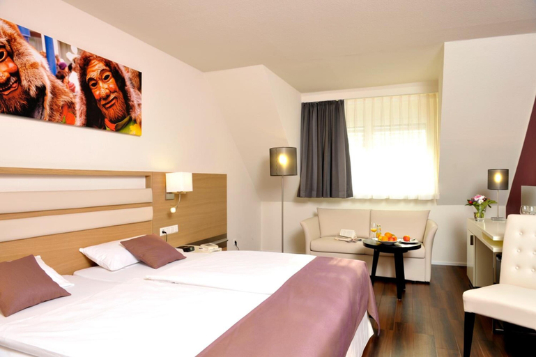 Bedroom 4, Hotel Goldener Knopf, Waldshut