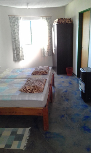 Bedroom 2, Capricorn Restcamp, Rehoboth Rural