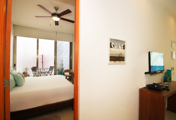 Bedroom 2, Menese 25-26, Cozumel