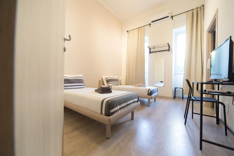 Bedroom 3, Romano Rooms, Catania
