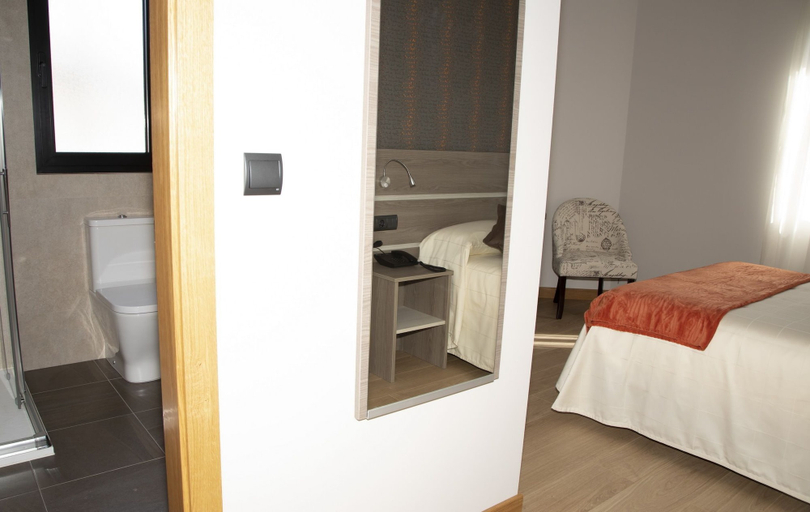 Bedroom 3, Hotel Mercedes, Cantabria