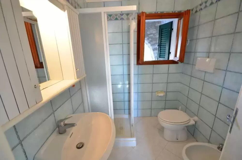 Bathroom 4, Calanchiole, Livorno