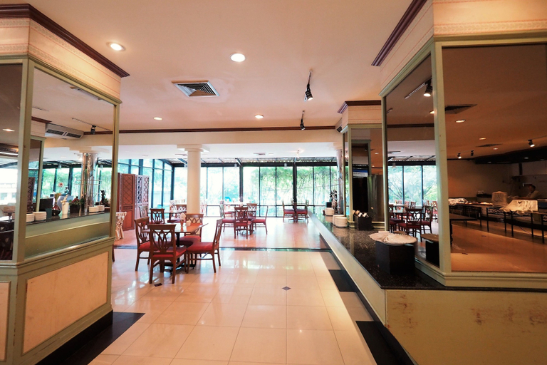 Food & Drinks 5, River Kwai Hotel, Muang Kanchanaburi