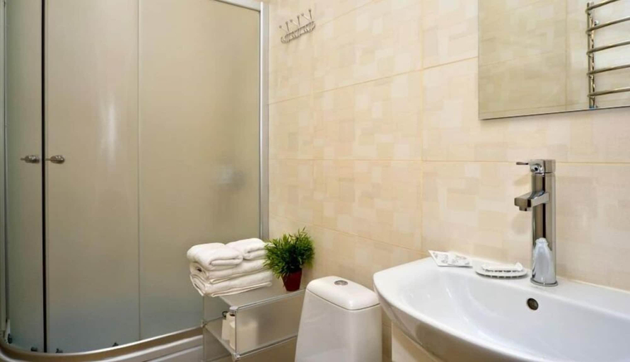 Bathroom 3, Heart Kiev Apartments, Holosiïvs'kyi