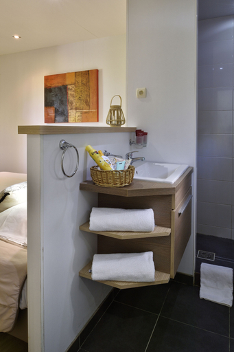 Bathroom 4, Hôtel U Livanti ECOLABEL, Corse-du-Sud