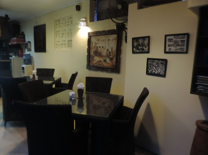 Food & Drinks 5, Andari Legian, Denpasar