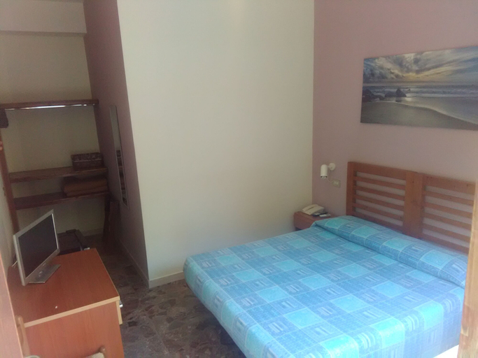 Bedroom 2, Vela Velo Club, Foggia