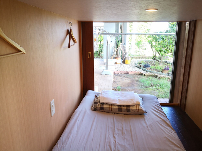 Bedroom 3, Atami Onsen GUEST HOUSE MEGUMI - Hostel, Atami