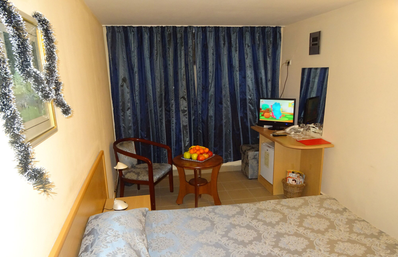 Bedroom 4, Victoria Hotel, Varna