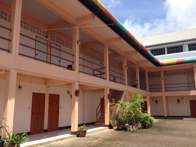 Exterior & Views 2, Puangchompoo Place, Muang Nan