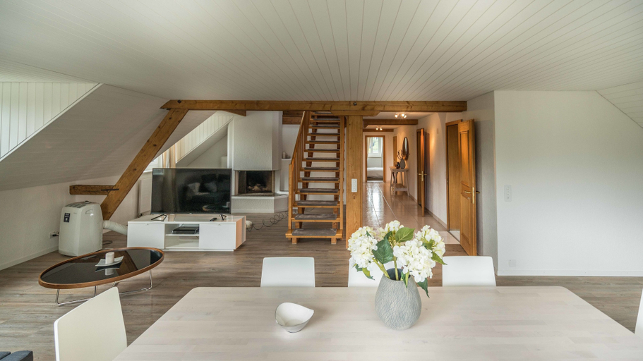 Others 5, Löwenplatz Apartment near Station by Airhome, Zürich
