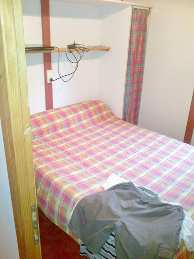 Bedroom 2, Camping les Craoues, Hautes-Pyrénées