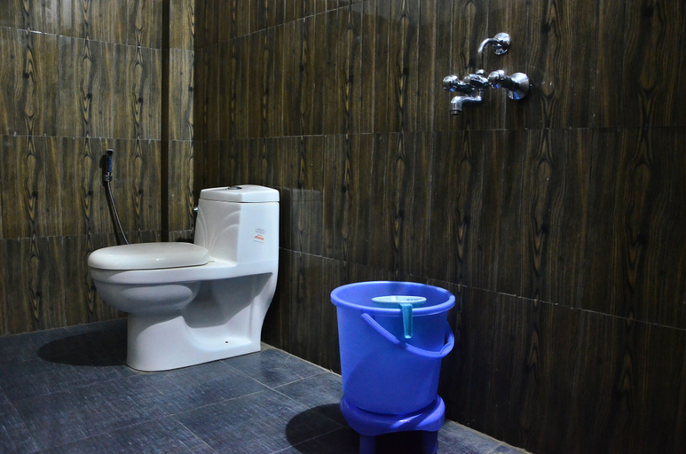 Bathroom 4, The Narayan Resort, Ajmer