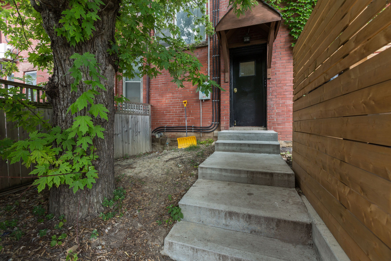 Others 4, Applewood Suites - 2 BDRM Annex Loft, Toronto