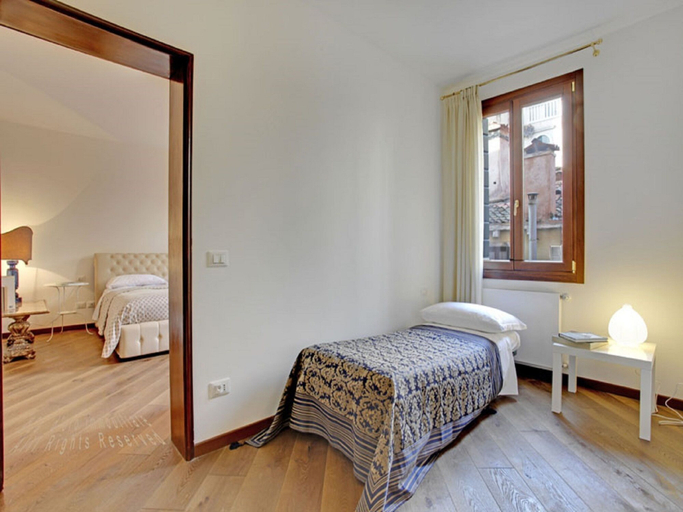 Room 3, Grimaldi Apartments  - Scala Reale, Venezia