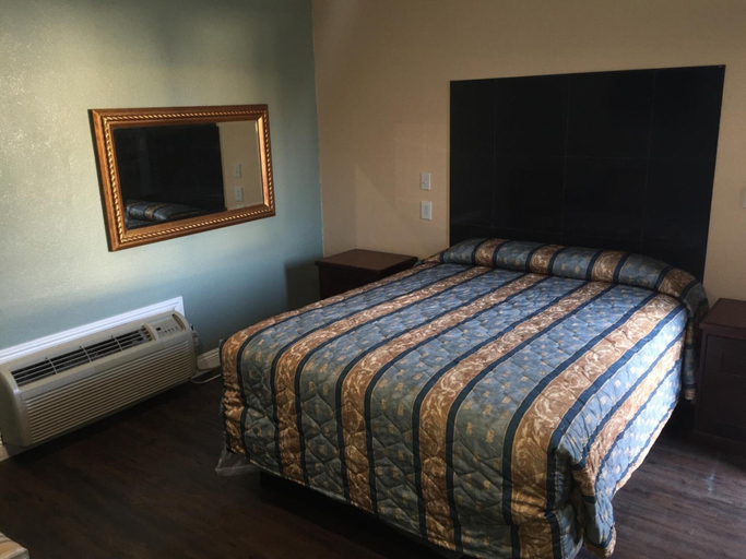 Bedroom 3, Park Motel, Los Angeles