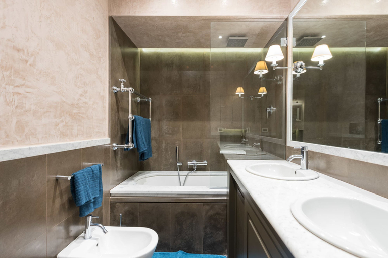 Bathroom 4, Heart of Florence Pitti 2 Bed-apartment, Florence