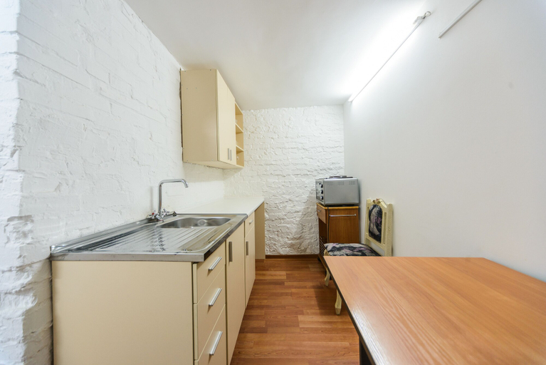 Others 4, Centrooms, Shevchenkivs'kyi