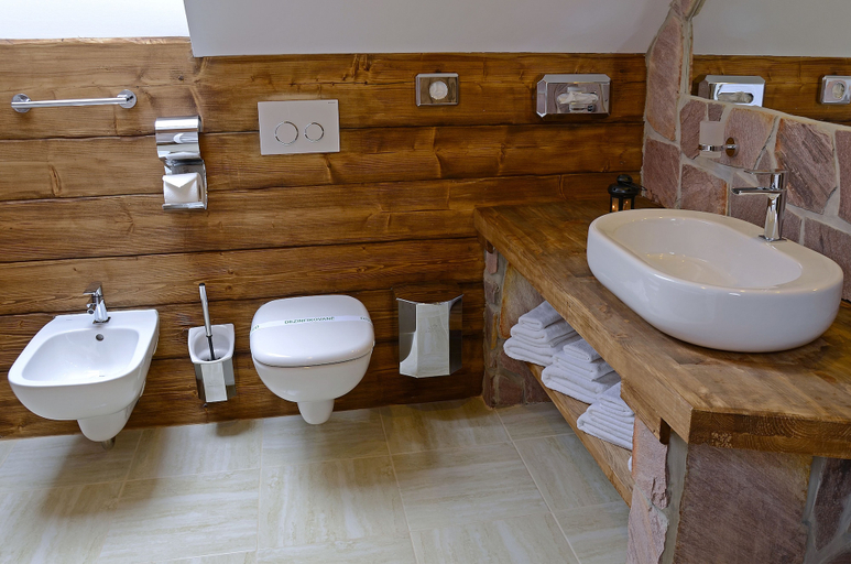 Bathroom 4, Wellness Penzión Strachan, Poprad