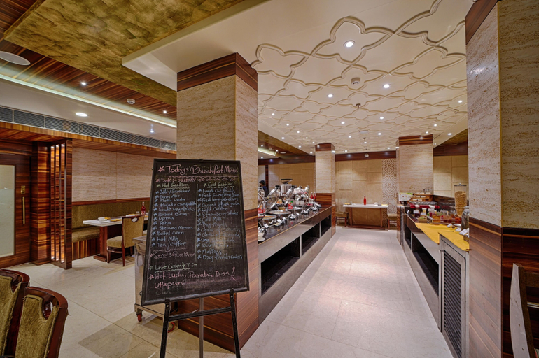Food & Drinks 5, Hotel Lilac, Kota