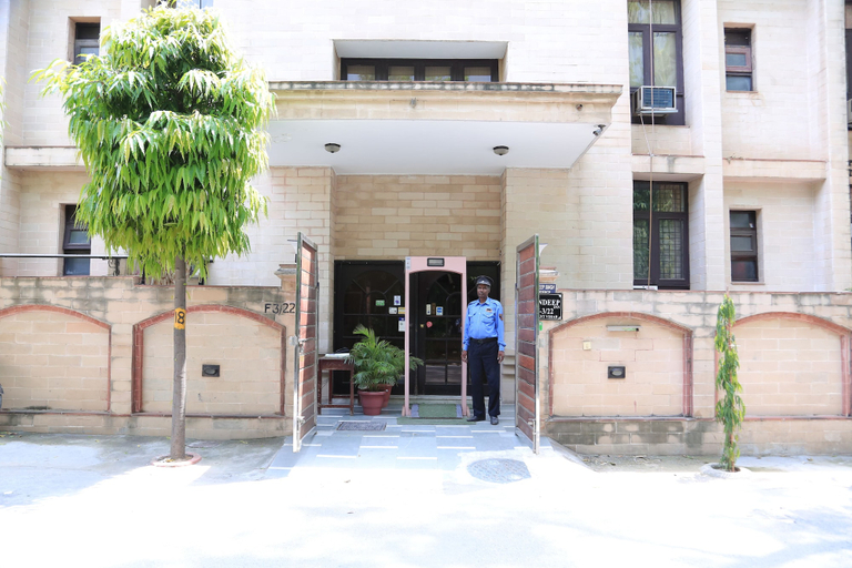 Exterior & Views 2, Sundeep Inn, Delhi