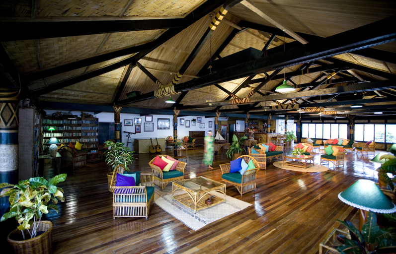 Food & Drinks 5, Nukubati Great Sea Reef, Macuata