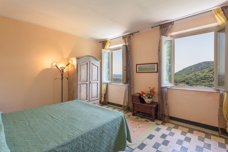 Bedroom 3, Mastiano, Lucca