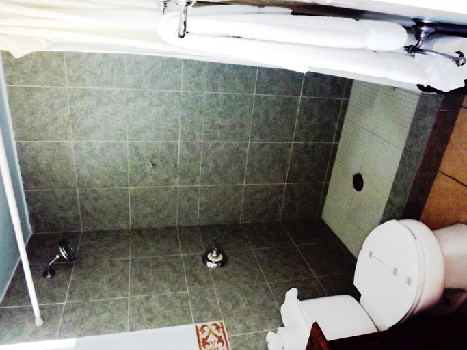 Bathroom 5, La Hacienda De La Langosta Roja, Mexicali
