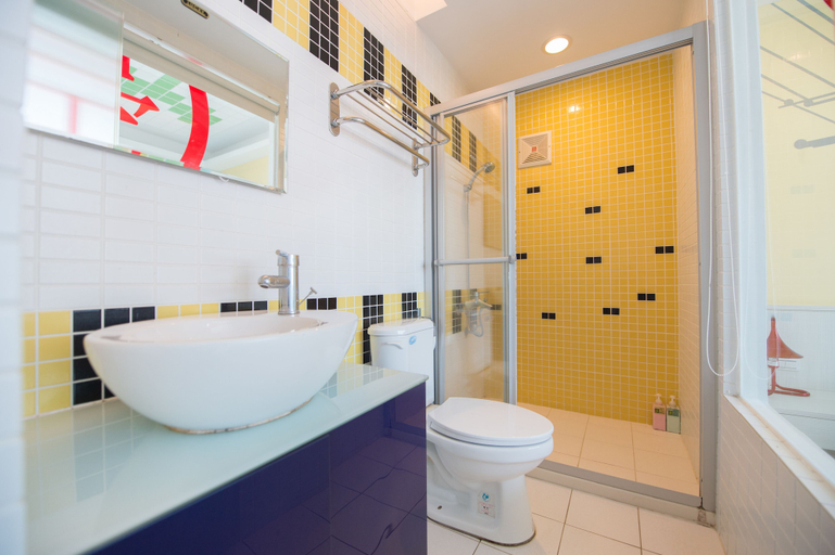 Bathroom 3, Herman Hostel, Pingtung