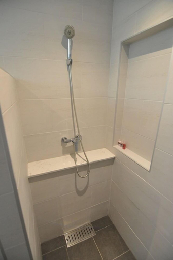 Bathroom 4, The Eight Ratvithi House, Muang Chiang Mai