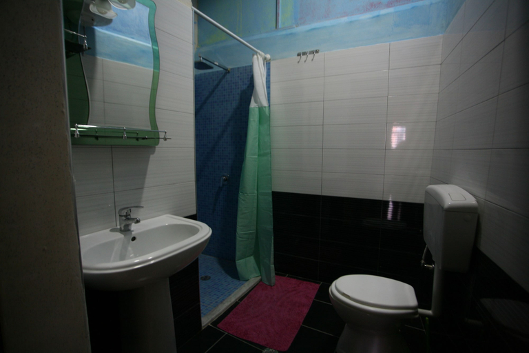 Bathroom 5, Kultura Hostel, Shkodrës