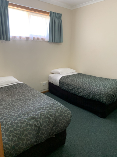 Bedroom 4, Arthur Phillip Motor Inn, Bass Coast - Phillip Is.