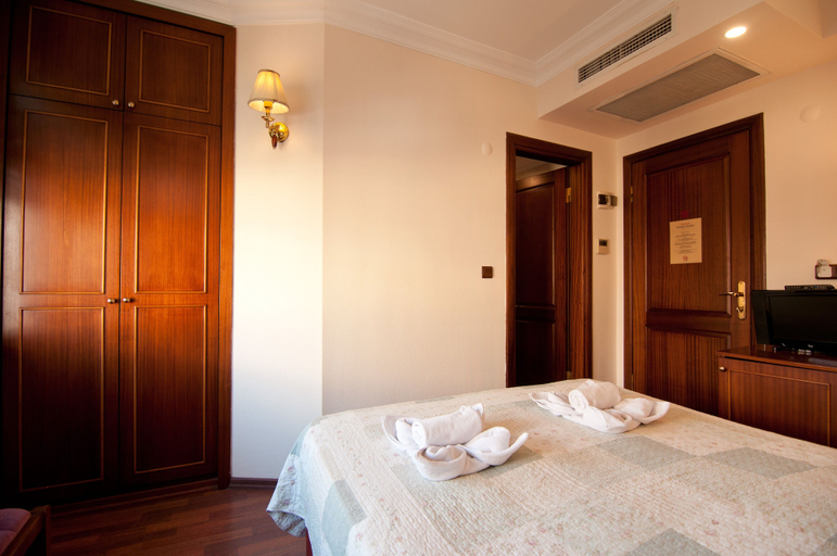 Bedroom 5, Emine Sultan Hotel, Fatih