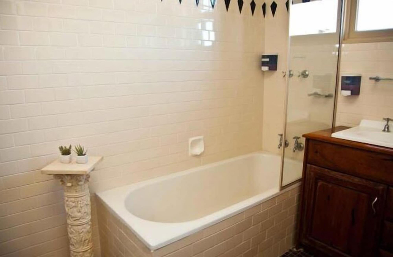 Bedroom 4, Imperial, Maitland