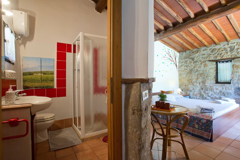Others 5, Agriturismo Novelleto, Siena