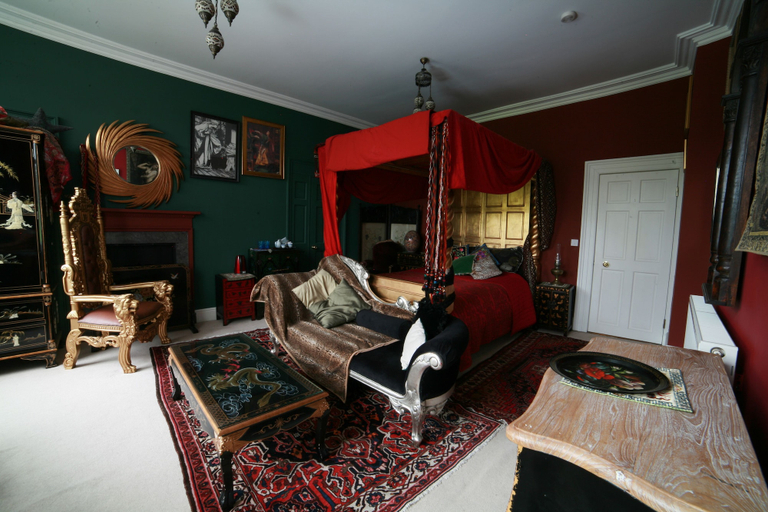 Bedroom 2, The Covenstead, Somerset