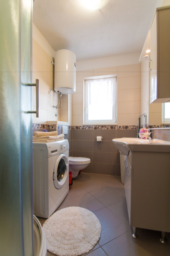 Bathroom 4, Apartments Rakuljic, Podstrana
