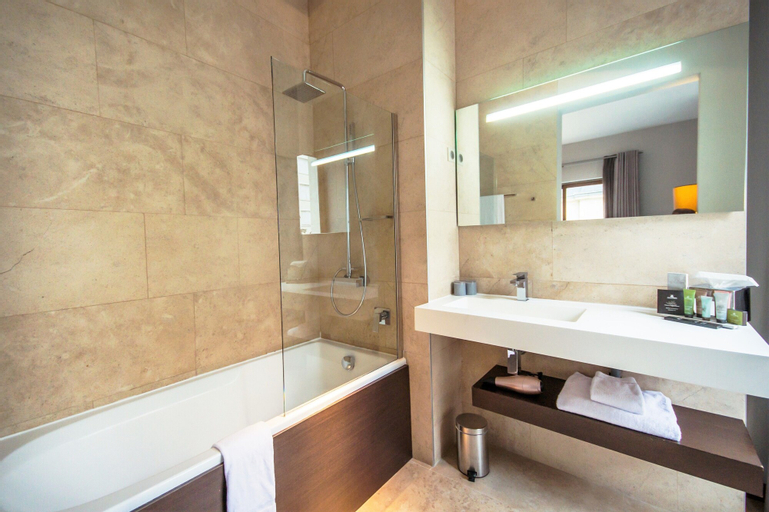 Bedroom 3, Logis Villa C Hôtel, Cher