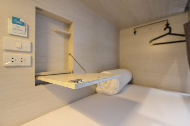 Bathroom 5, The Cube Hostel Silom, Bang Rak