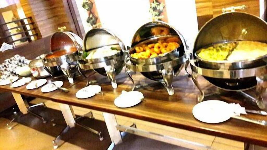 Food & Drinks 5, Dr. Rajkumar International Hotel, Bangalore