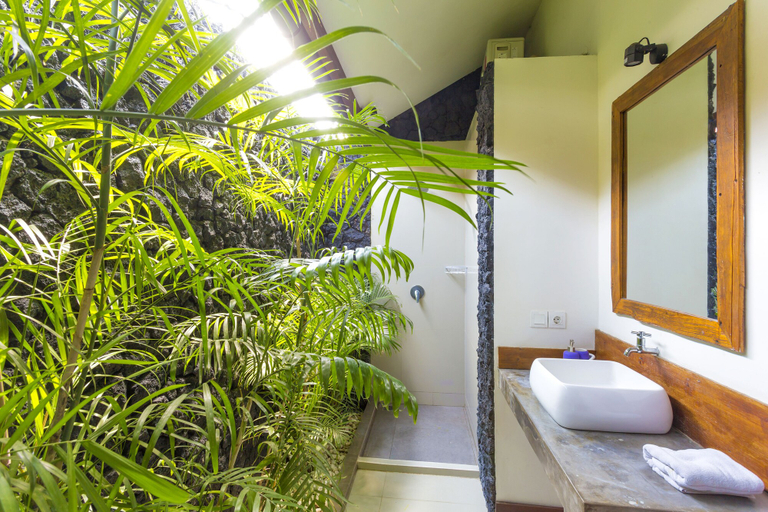 Bathroom, Big Brother Surf Inn, Badung
