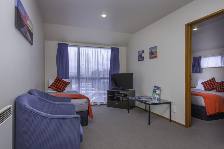 Bedroom 2, Deans Bush Motel, Christchurch