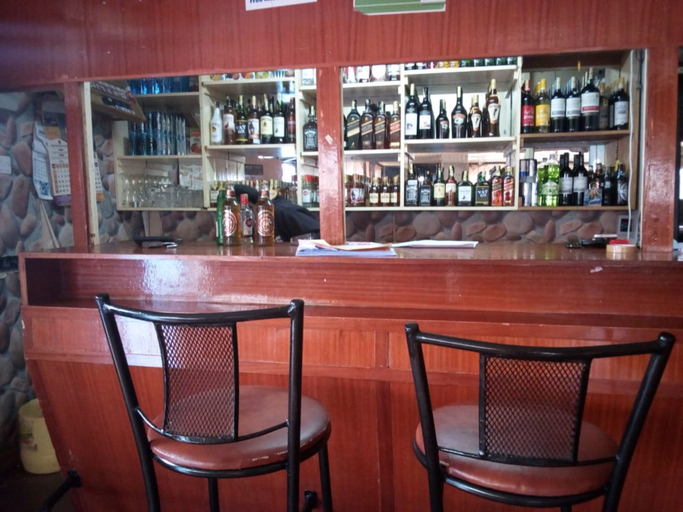 Food & Drinks 5, Honi Resort, Kieni