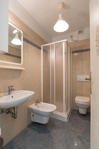 Bathroom 4, Hotel Le Focette, Lucca